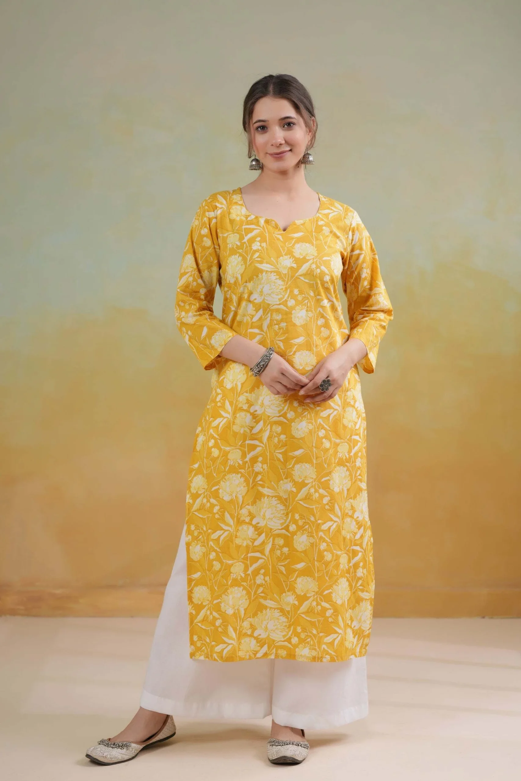 xl-kurta-1a-ethnic-lady-original-imahba5vej4jhadp