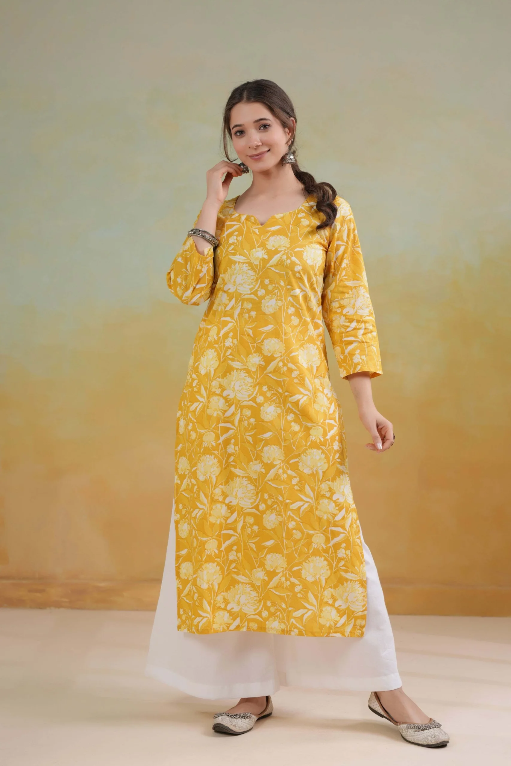 xl-kurta-1a-ethnic-lady-original-imahba5vej4jhadp