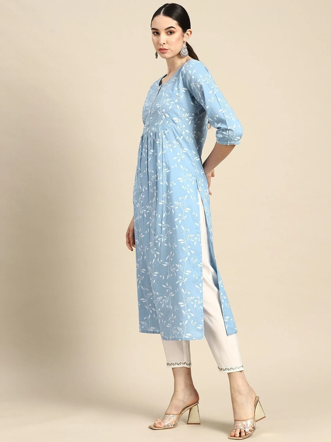 m-kurta-1a-ethnic-lady-original-imahba5vtrbycxzu
